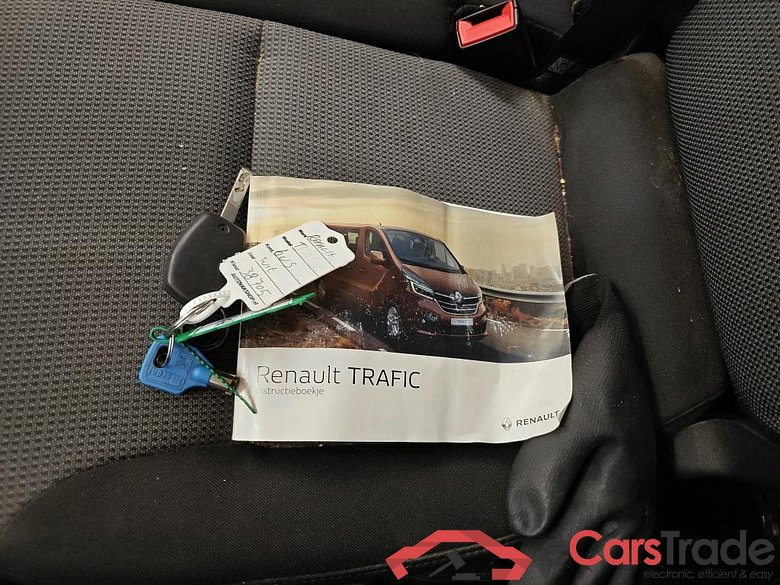 Renault Trafic L2H1 T29 ENERGY 2.0 dCi 120 Comfort 4d #4