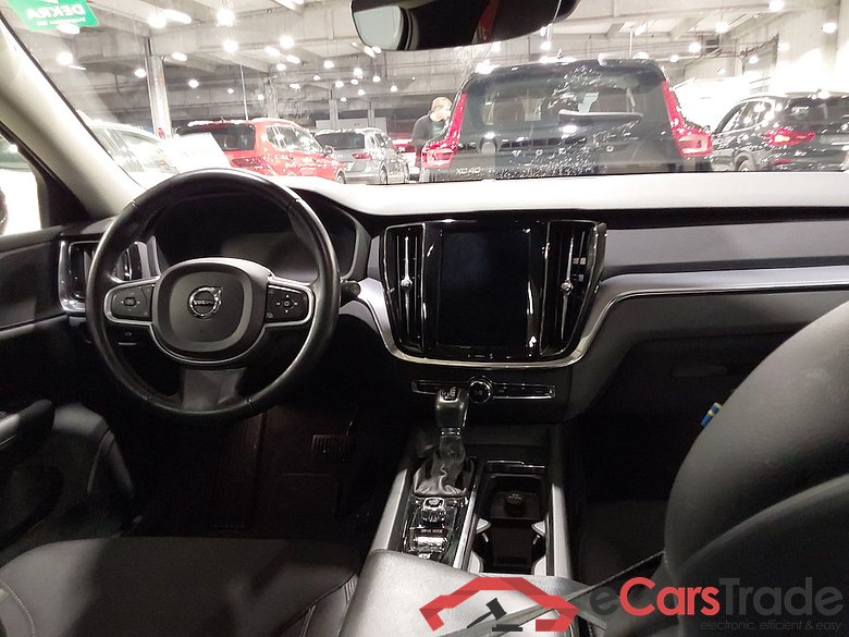 VOLVO V60 DIESEL - 2018 2.0 D3 Momentum Pro Geartronic #6