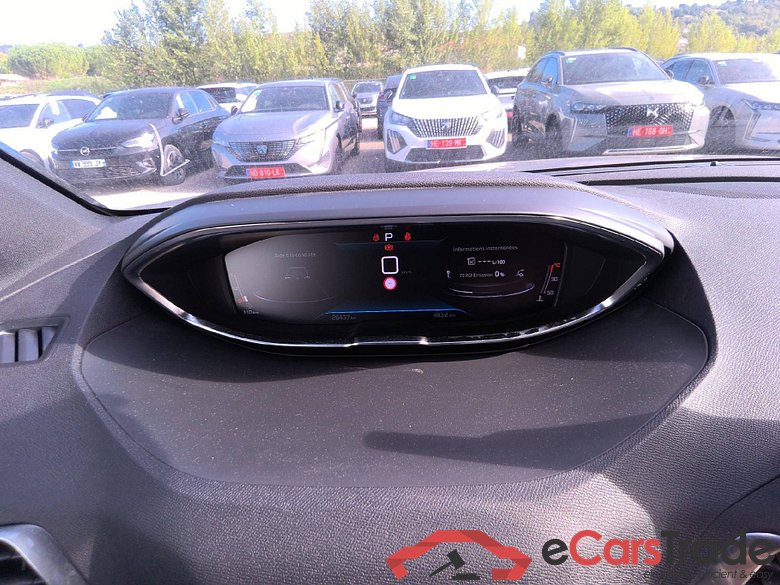 Peugeot 5008 Allure Pack Hybrid 136 e-DCS6 (1.2L 3-cyl mild-hybrid) #5