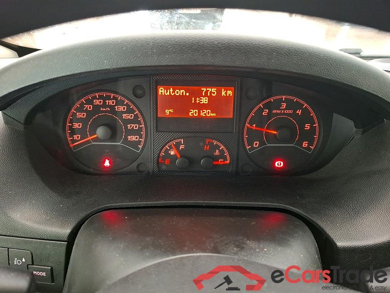 PEUGEOT Boxer 4p Combi 2.0 BLUEHDI 110 S&S 330 L1H1 ACCESS #6