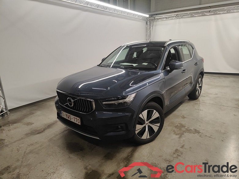 Volvo XC40 T5 Twin Engine Momentum Pro 5d #1