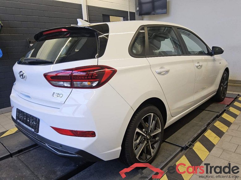 Hyundai i30 (PD)(01.2017->) DE - LimS5 1.5 T-GDI Mild-Hybrid EU6d, Trend Mild-Hybrid (EURO 6d)(OPF), (Faceli #3