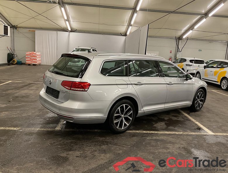 Volkswagen Passat Variant 2.0 TDI Comfortline Pano Navi KeylessGo Klima PDC ... #3