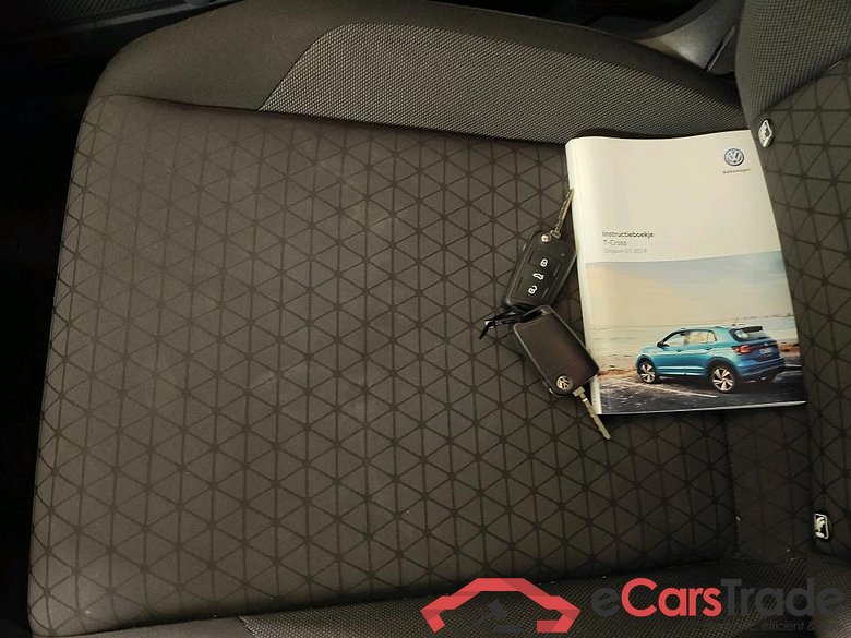 Volkswagen T-Cross 1.0 TSI 85kW Life 7-DSG 5d #4