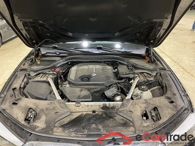 BMW 5 TOURING DIESEL - 2017 520 dA (EU6d-TEMP) #6