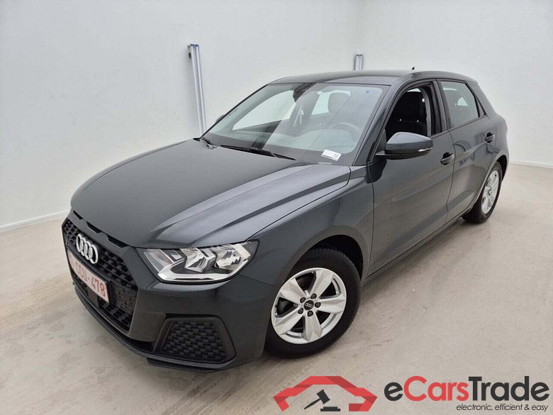 AUDI A1 1.0 25 TFSI ATTRACTION #1