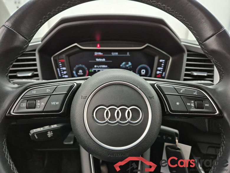 AUDI A1 1.0 25 TFSI ATTRACTION #6