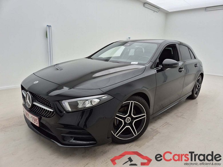 MERCEDES-BENZ A-KLASSE 2.0 180 D 8G-DCT AMG LINE