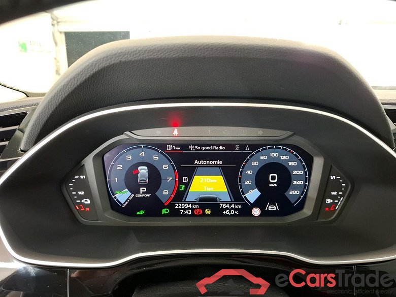 AUDI Q3 / 2018 / 5P / SUV 45 TFSI E 245 S TRONIC BUSINESS LINE #6