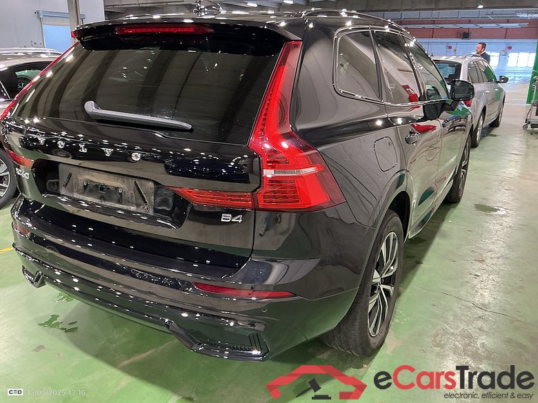 VOLVO XC60 2.0 B4 D MHEV PLUS DARK AUTO #4