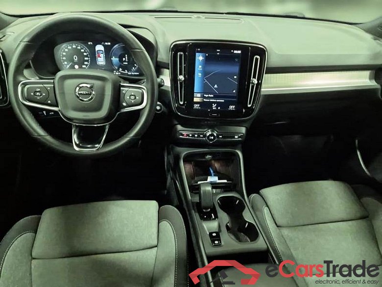 VOLVO XC40 / 2021 / 5P / SUV T5 RECHARGE PLUG-IN AUTO CORE #3