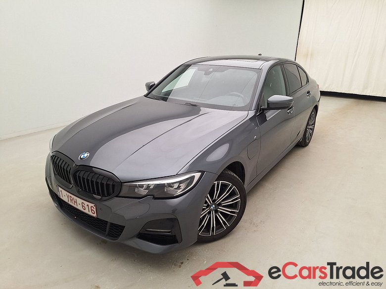 BMW, 3-serie '18, BMW 3 Reeks Berline 330e (215 kW) 4d #2