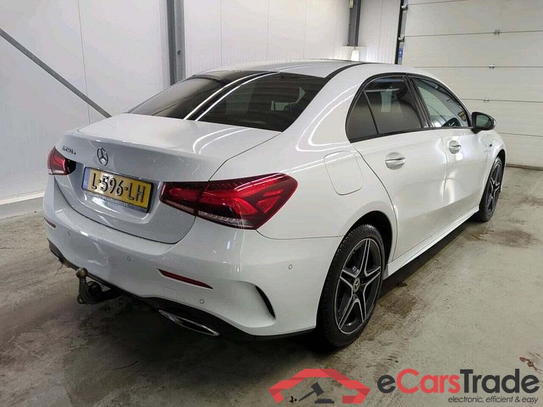 MERCEDES-BENZ A-klasse 250 e Bns Sol. AMG #2