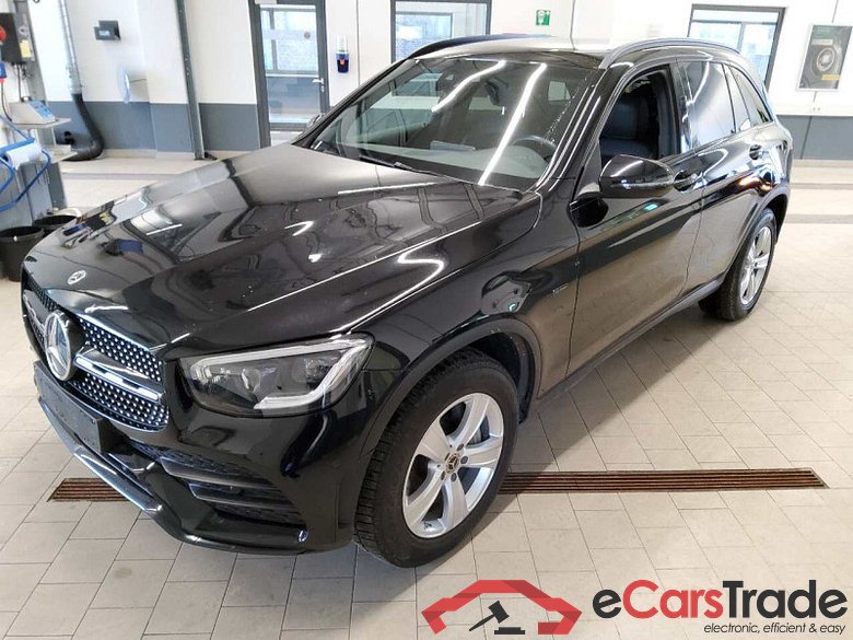 Mercedes-Benz GLC (BM 253)(06.2015->) DE - SUV5 GLC 300 de EU6d, de AMG Line 4Matic (EURO 6d), (Facelift) 2020 - 2022