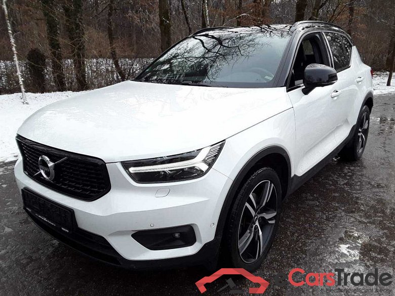 Volvo XC40 (2017->) DE - SUV5 B4 2WD EU6d, R-Design (EURO 6d), 2020 - 2022 #1