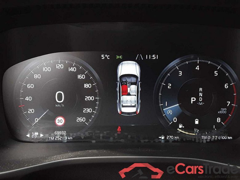 Volvo XC40 (2017->) DE - SUV5 B4 2WD EU6d, R-Design (EURO 6d), 2020 - 2022 #2