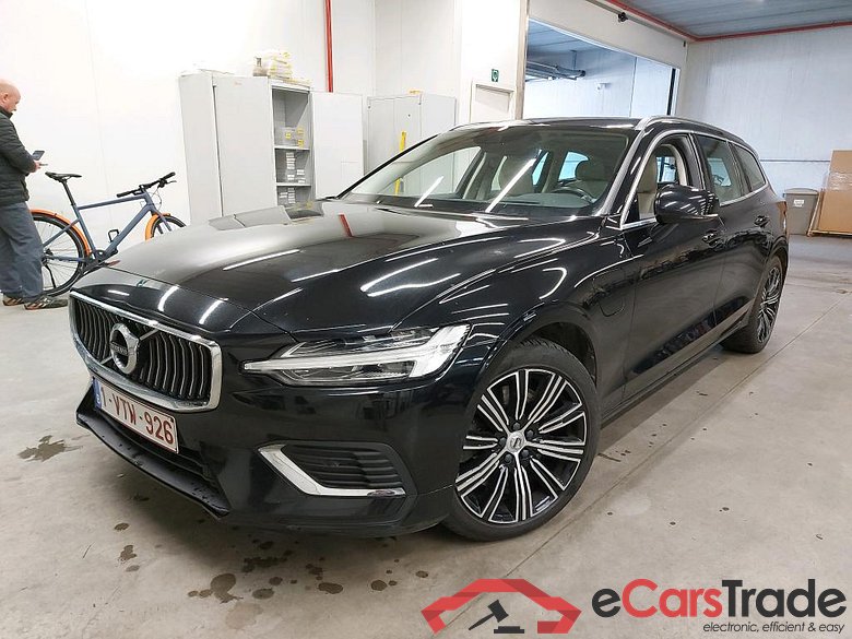 VOLVO - VOL V60 T8 PHEV 392PK 4x4 Geartronic Inscription Pack Xenium With Electric Driver Seat & IntelliSafe Pro & Light & Winter & Versatility & Park Assist & Pilot & Camera   * HYBRID *