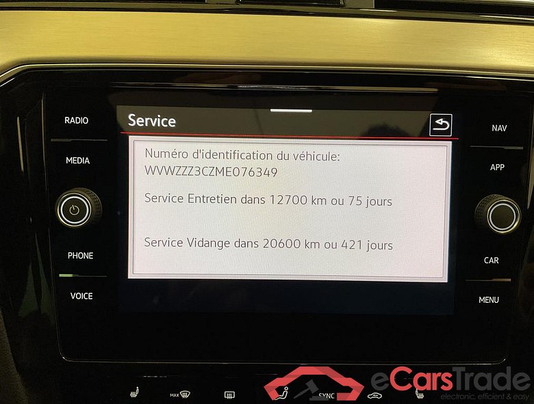 VOLKSWAGEN Passat Variant Passat Variant Elegance 'Business' 2.0 TDI SCR 110 kW (150 ch) 7 vitesses DSG #4