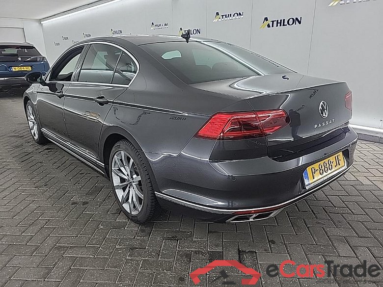 VOLKSWAGEN PASSAT 1.5 TSI 7-DSG R-Line Business+ 4D 110kW #4