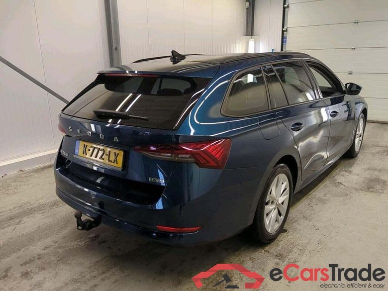SKODA Octavia Combi 1.0 TSI Bns Edition #2