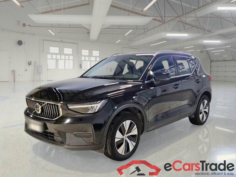 VOLVO XC40 / 2021 / 5P / SUV T4 RECHARGE PLUG-IN AUTO ESSENTIAL