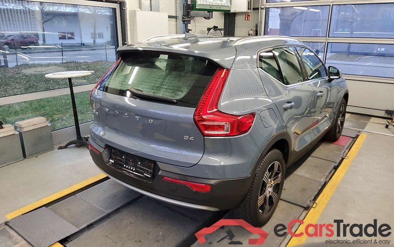 Volvo XC40 (2017->) DE - SUV5 B4 2WD EU6d, Inscription (EURO 6d), 2020 - 2022 #3