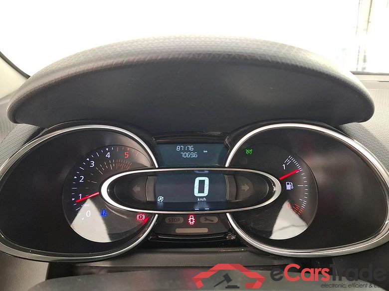 Clio IV Air MediaNav 1.5 dCi 90CV BVM5 E6 #6