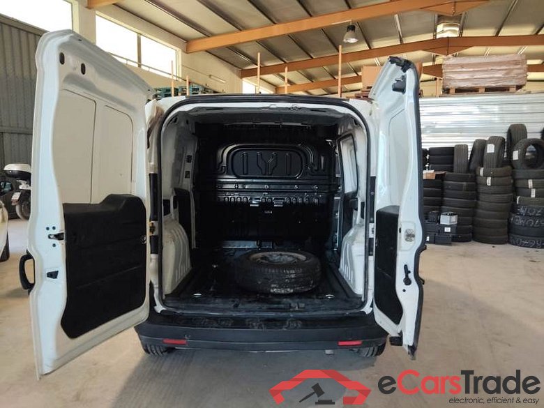 FIAT DOBLÒ CARGO / 2014 / 4P / VETT. FURGONATA CH1 LOUNGE 1.6 MJET 105CV E6D-F SeS #5
