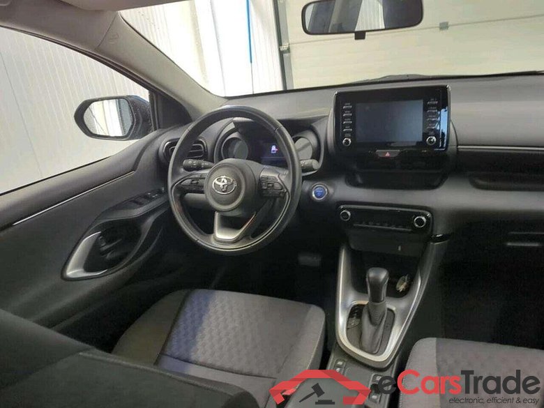 TOYOTA Yaris 1.5 Hyb. Dynamic #3