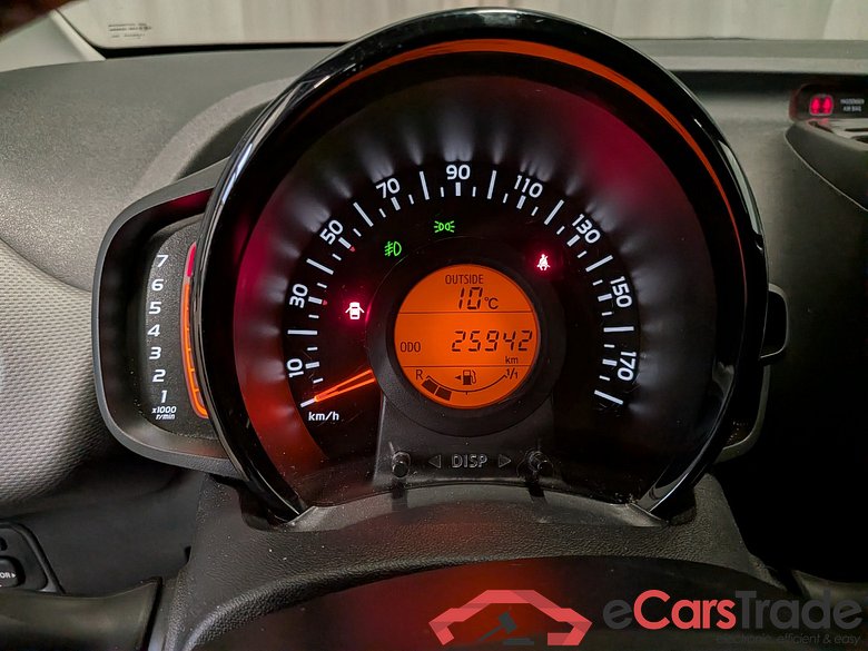 PEUGEOT 108 1.0 e-VTi Allure #6