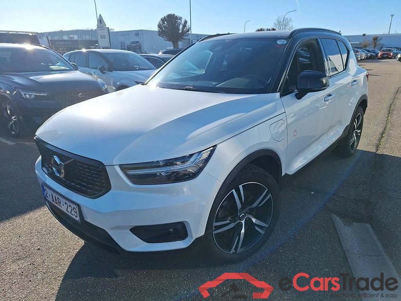 VOLVO - VOL XC40 T4 Recharge 211PK Geartronic R-Design  * HYBRID *