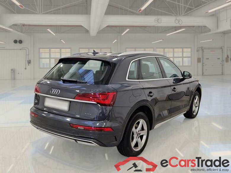 AUDI Q5 / 2020 / 5P / SUV 50 TFSI E BUSIN. ADVAN. QUATTRO S TRONIC #2