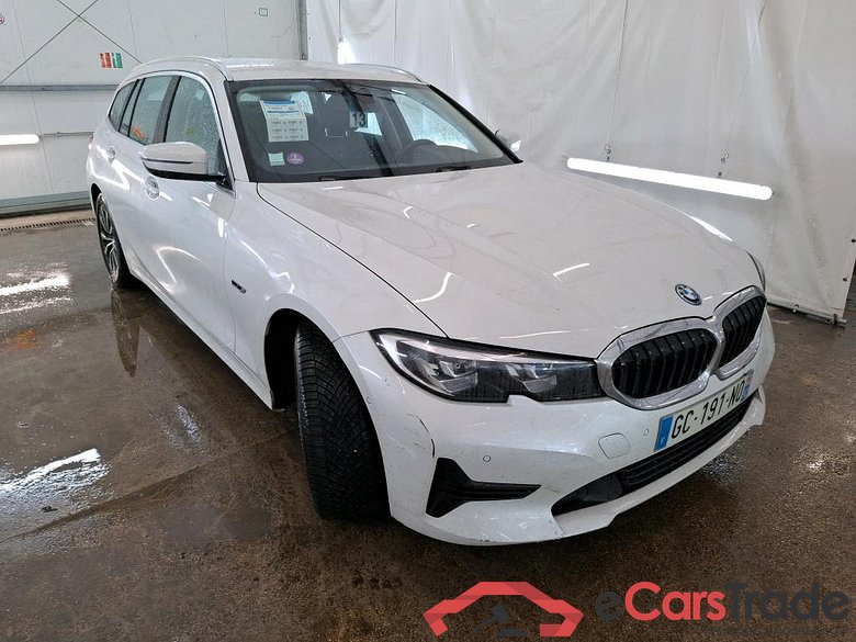 BMW Série 3 Touring / 2019 / 5P / Break 320e 204ch Business Design BVA8 Hybride #4