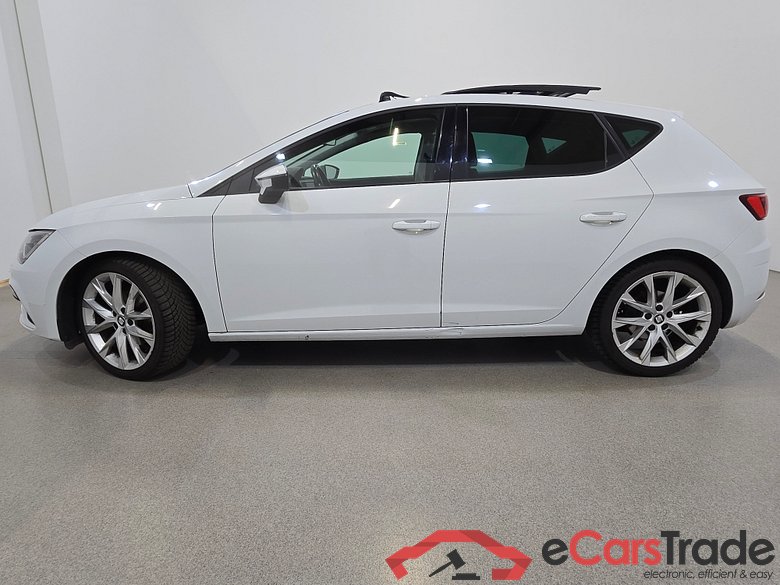 Seat Leon 2.0 TDI 150Hp FR-Line Aut. Pano LED Navi 1/2 Sport-Leather-Alcantara KeylessGo Camera Klima PDC ... #2