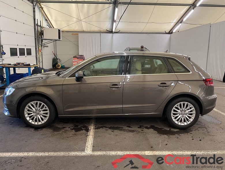 AUDI A3 Sportback Audi A3 Sportback Ambiente 1.6 TDI  81(110) kW(ch) S tronic #5