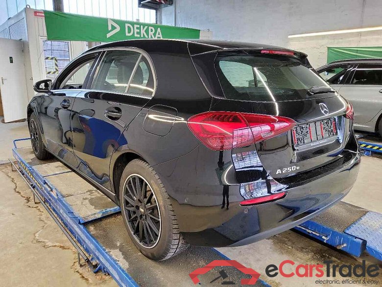Mercedes-Benz A (BM 177)(03.2018->) DE - LimS5 A 250 e EU6d, (EURO 6d), (Facelift) 2022 - 2024 #4