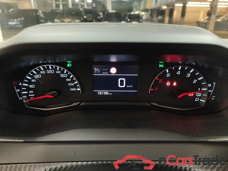 Peugeot 2008 1.2 Puretech 74KW S&S Active Pack 5d #6
