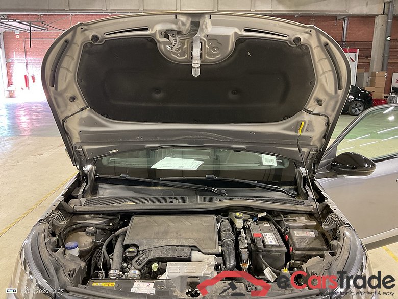 PEUGEOT 2008 1.2 PURETECH 96KW S-S AUTO GT PACK #6