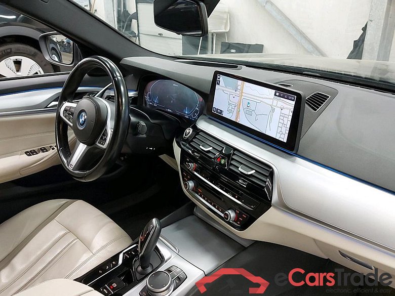 BMW - BMW 5 TOURING 520e 204PK Business Edition With Dakota Leather & Travel Pack & Head Up & Parking Assistant Plus & Sunroof   * HYBRID * #3