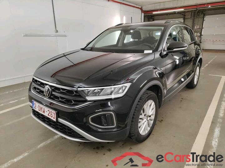 Volkswagen T-ROC T-Roc 1.5 TSI Life Business DSG 110kW/150pk  5D/P Auto-7 (4 seizoenen Banden) - CO2 onvolledig #1