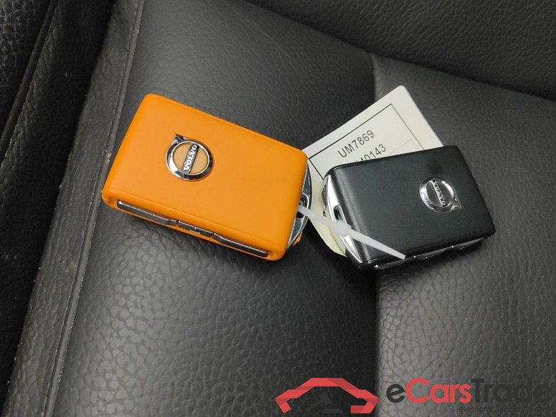 VOLVO V60 DIESEL - 2022 2.0 B4 197hp Plus Bright 5d #4