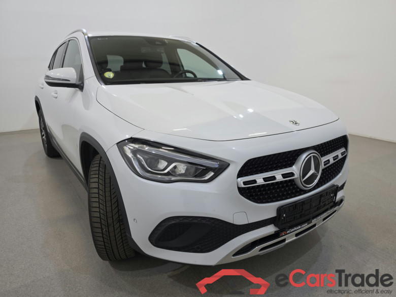 Mercedes GLA 200d Aut. LED-Xenon Widescreen Navi 1/2 Sport-Leather KeylessGo Camera Klima PDC ... #3