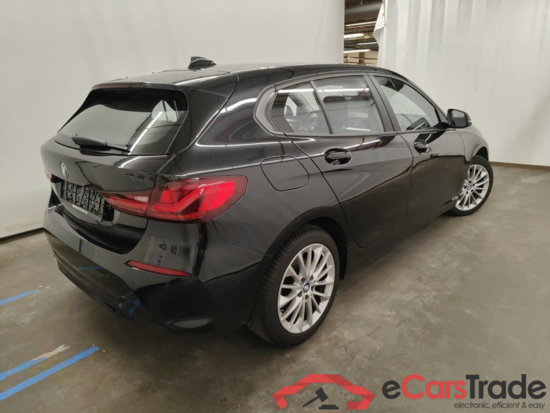 BMW 1 Reeks Hatch 118iA (100 kW) 5d #2