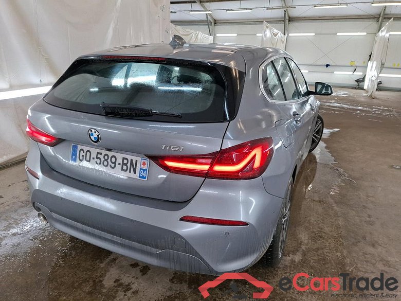 Série 1 / 2019 / 5P / Berline 116i DKG7 Business Design / Pare-brise à remplacer #3