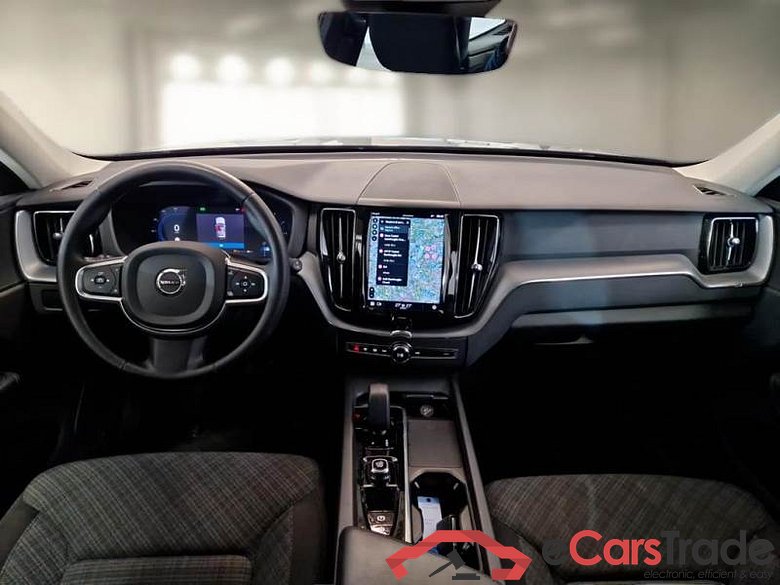 VOLVO XC60 / 2021 / 5P / SUV B4 D AWD AUTOMATICO CORE #3