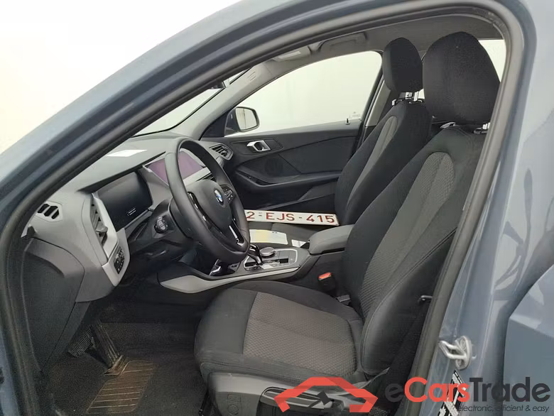 BMW 1 Reeks Hatch 116iA (80 kW) 5d #3