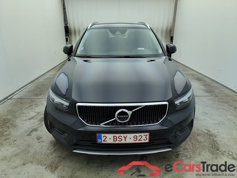 Volvo XC40 T2 Momentum Pro 5d #5