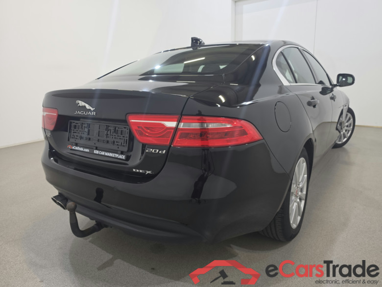 Jaguar Xe 2.0 20d Prestige Aut. Navi KeylessGo Klima PDC ... #4