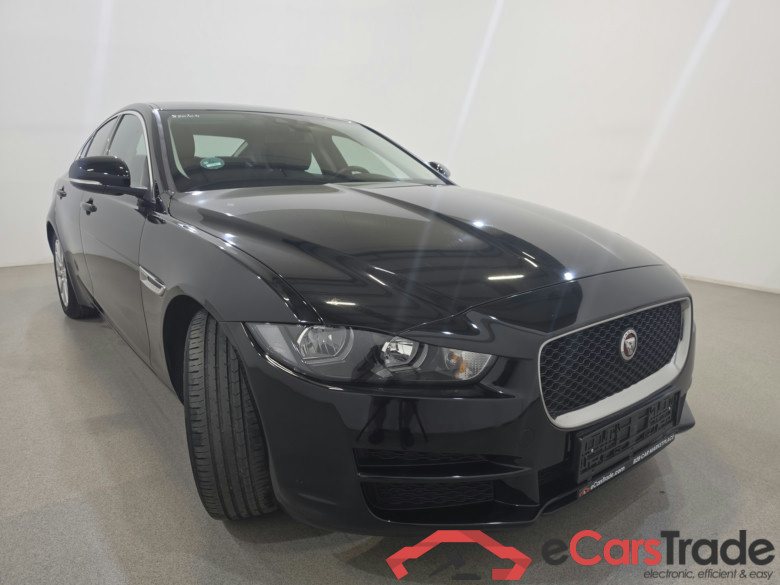 Jaguar Xe 2.0 20d Prestige Aut. Navi KeylessGo Klima PDC ... #3