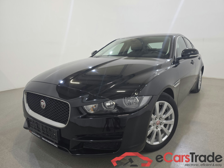 Jaguar Xe 2.0 20d Prestige Aut. Navi KeylessGo Klima PDC ... #1